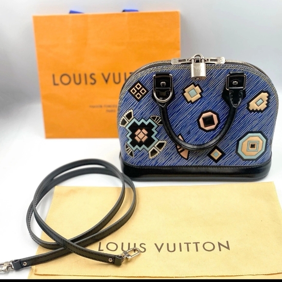 Louis Vuitton Handbags - Limited Edition 💚LOUIS VUITTON Epi Azteque Alma BB bag -🍒 Full inclusion-EUC-